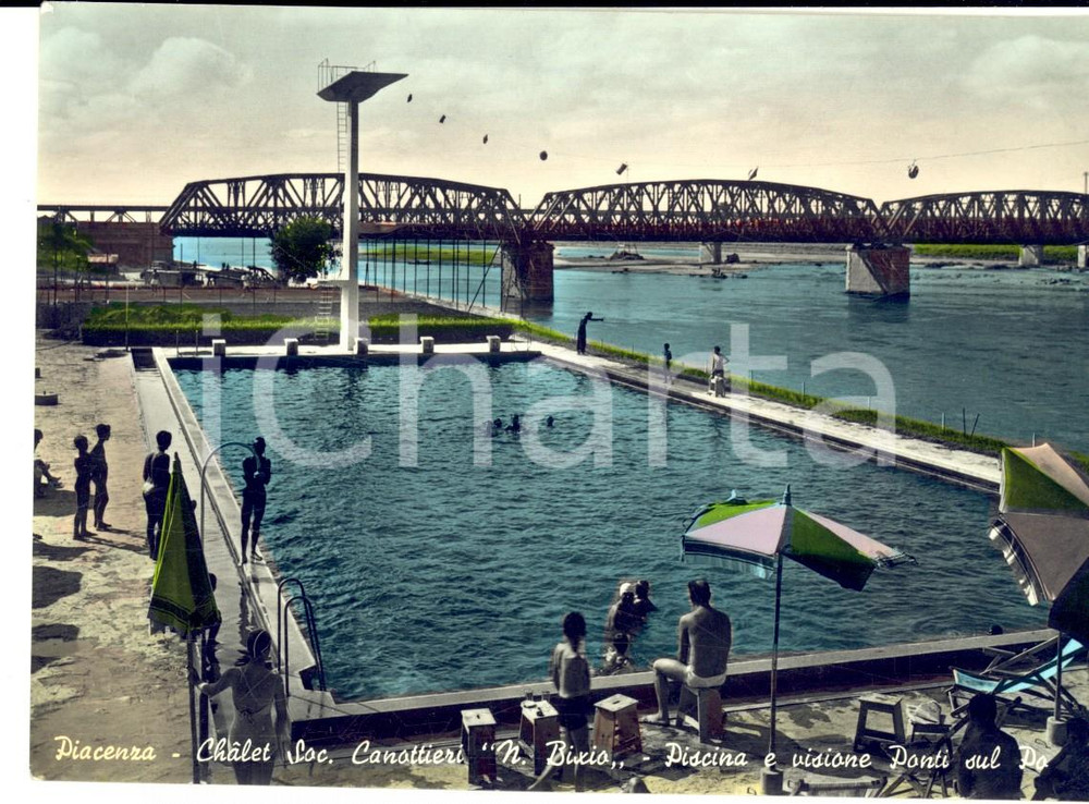 Cartolina originale da collezione 1955 PIACENZA Chalet soc. CANOTTIERI NINO BIXIO  Piscina Cartolina FG VG 1