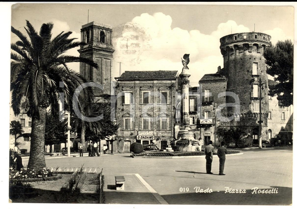 Cartolina originale da collezione 1958 VASTO CH Veduta di piazza ROSSETTI e negozio D ADAMO Cartolina ANIMATA 1