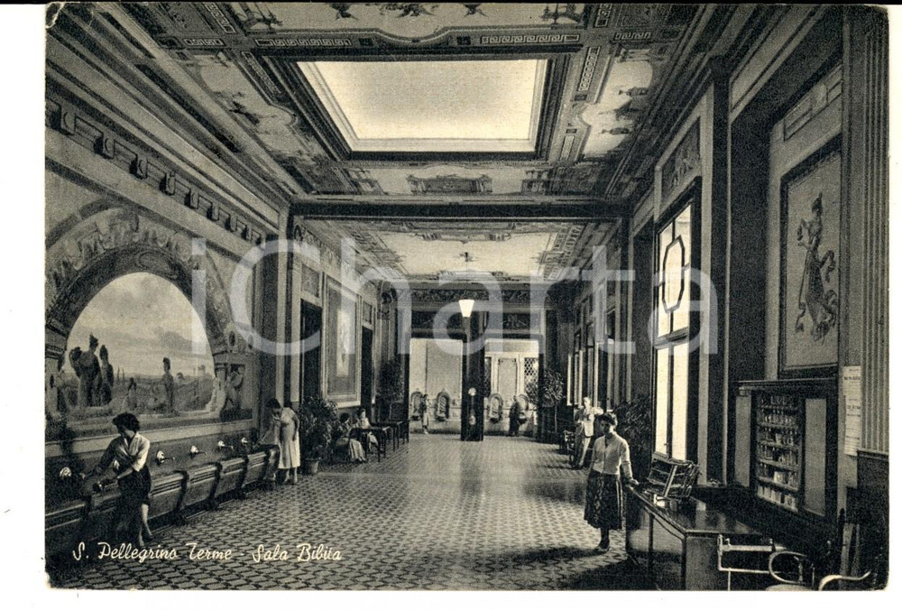 Cartolina originale da collezione 1955 ca SAN PELLEGRINO TERME BG Sala Bibita con ospiti Cartolina FG VG 1