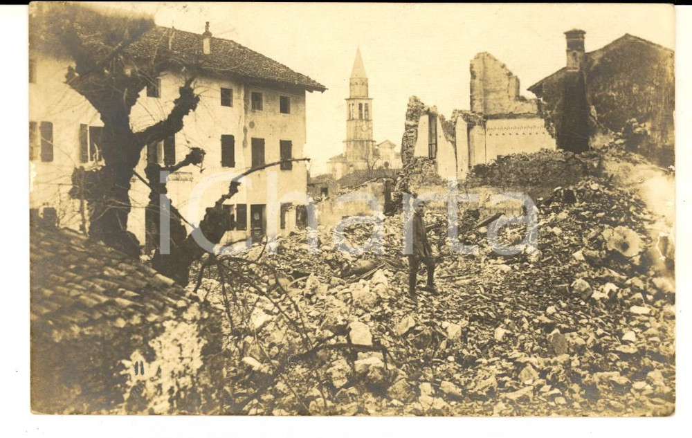 Cartolina originale da collezione 1917 WW1 BATTAGLIE DELL ISONZO Scorcio di GORIZIA bombardata Cartolina 1
