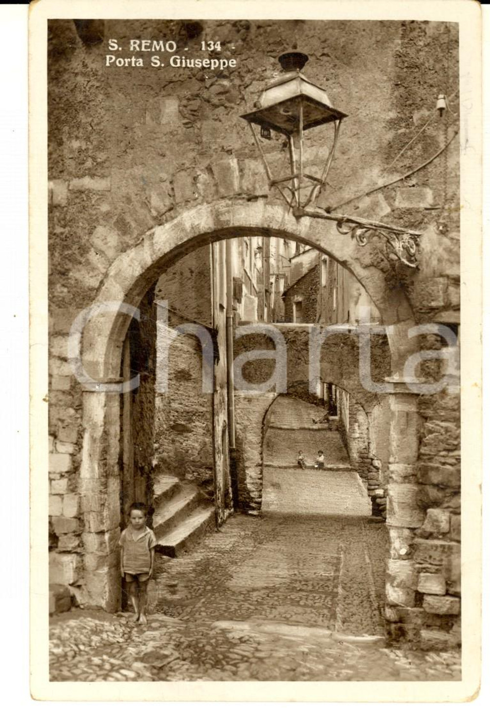 Cartolina originale da collezione 1940 ca SANREMO IM Porta SAN GIUSEPPE Cartolina ANIMATA bambini FP NV 1