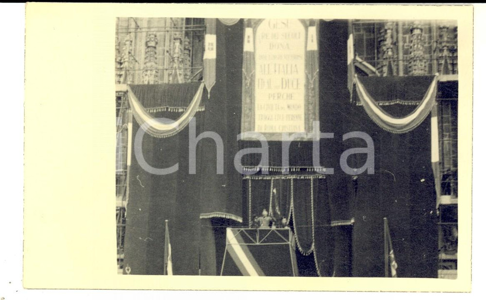 Fotografia d epoca originale 1936 MILANO Piazza Duomo  Discorso Benito MUSSOLINI dal palco Foto cartolina 1