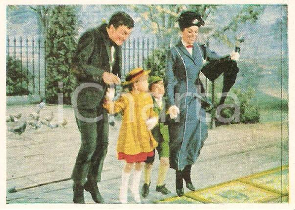 Oggetto da collezione cartaceo 1964 MARY POPPINS Figurina n. 56  Bert, Mary e i ragazzini saltano 1