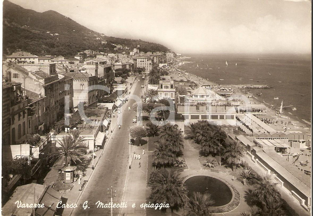 Cartolina originale da collezione 1955 ca VARAZZE SV Corso MATTEOTTI e spiaggia Cartolina FG VG 1