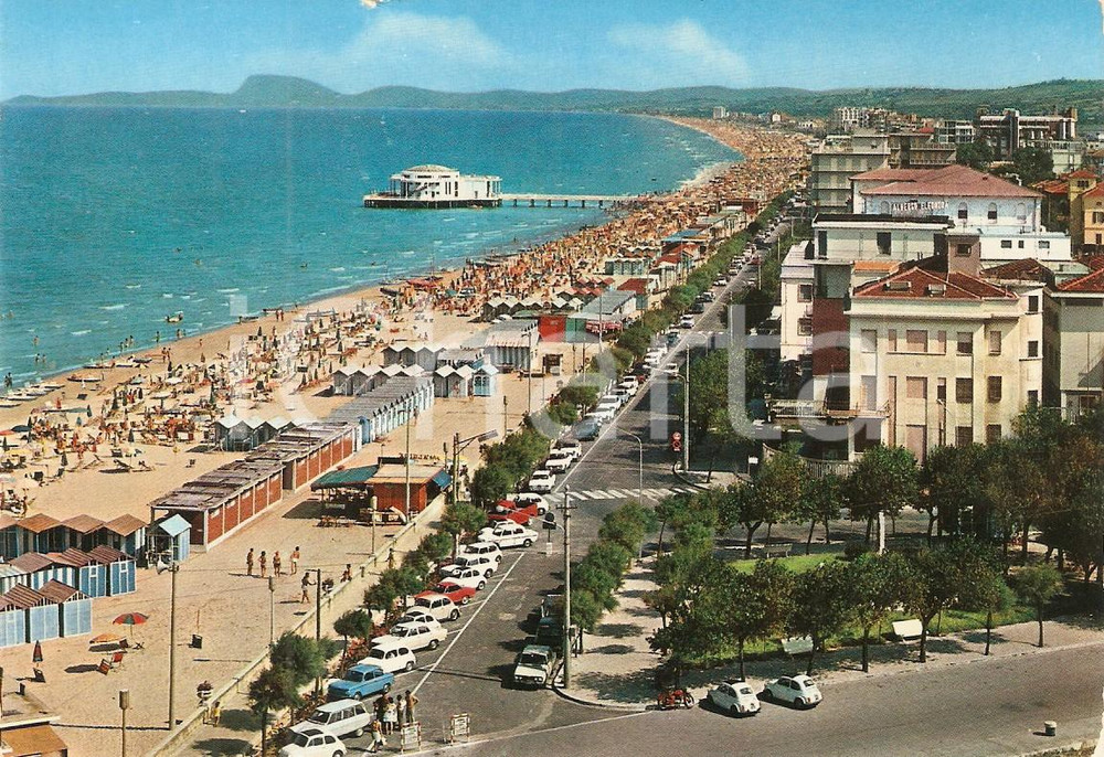 Cartolina originale da collezione 1977 SENIGALLIA AN Panorama della spiaggia Cartolina FG VG 1