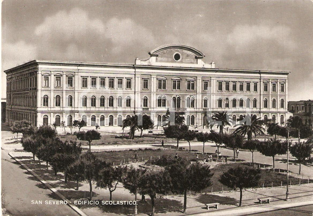 Cartolina originale da collezione 1950 SAN SEVERO FG Edifio scolastico DE AMICIS Cartolina FG VG 1