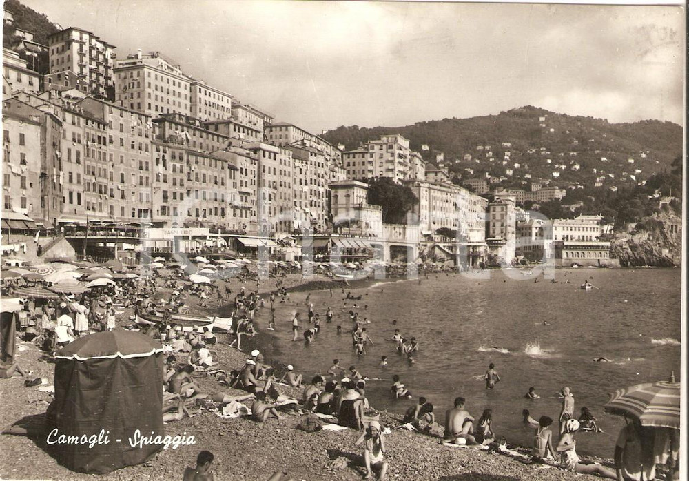 Cartolina originale da collezione 1955 CAMOGLI GE Bagnanti e ombrelloni ai BAGNI LIDO Cartolina FG VG 1