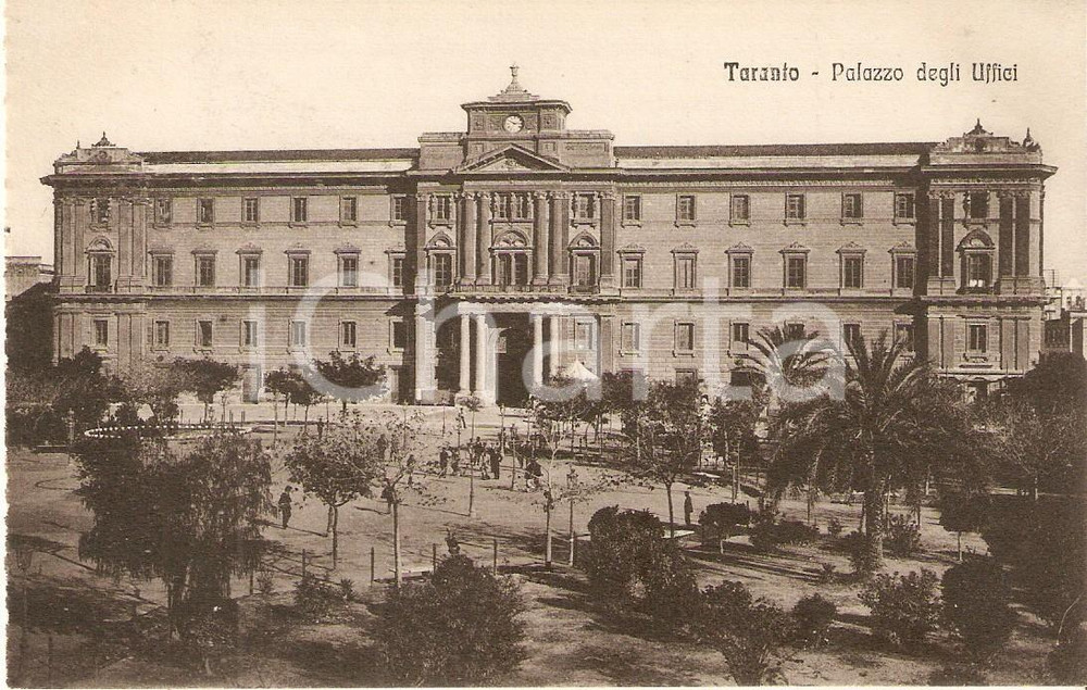 Cartolina originale da collezione 1935 ca TARANTO Palazzo degli Uffici Cartolina FP NV 1