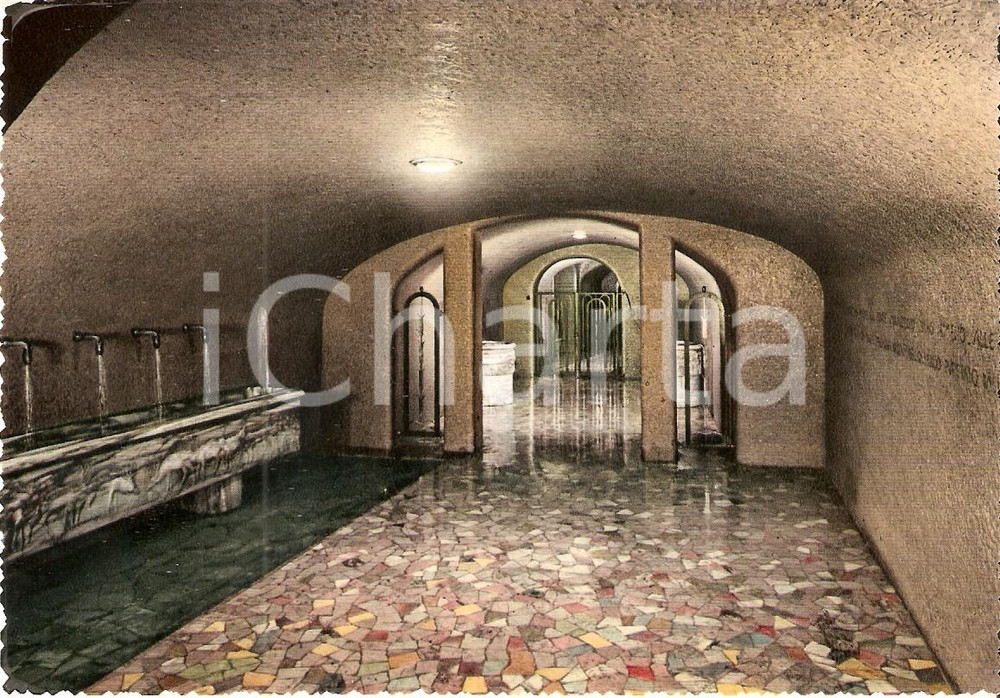 1970 ca CARAVAGGIO (BG) Fontana miracolosa del Santuario *Cartolina FG VG