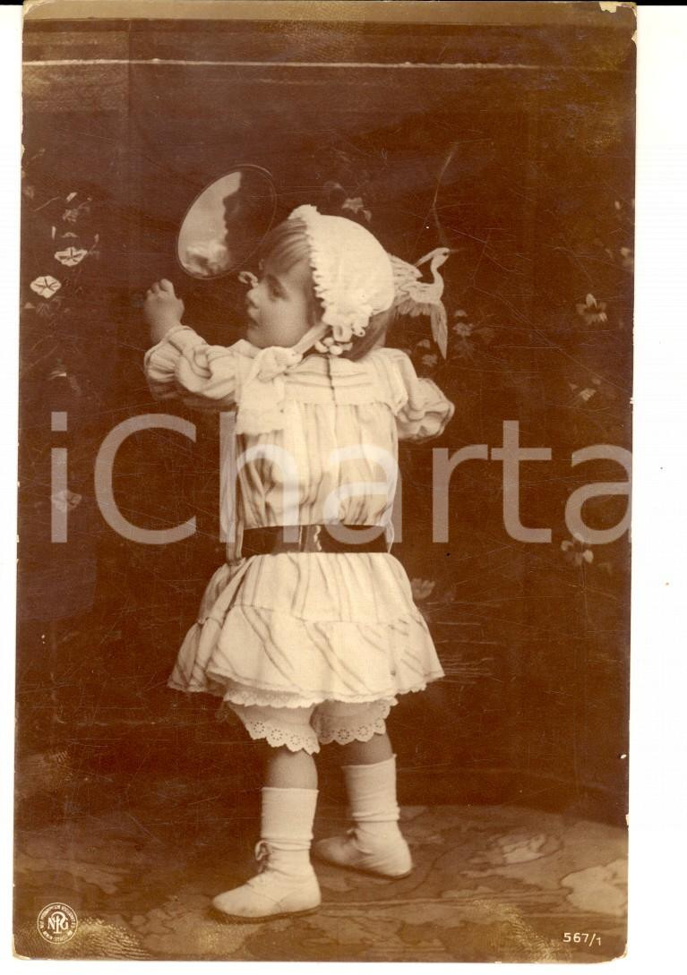 Cartolina originale da collezione 1909 COSTUMI Ritratto di bambina con uno specchio Cartolina postale VINTAGE FP 1