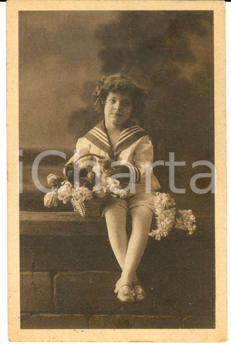 Cartolina originale da collezione 1926 COSTUMI Marinaretta con cestino di fiori Cartolina postale VINTAGE FP VG 1