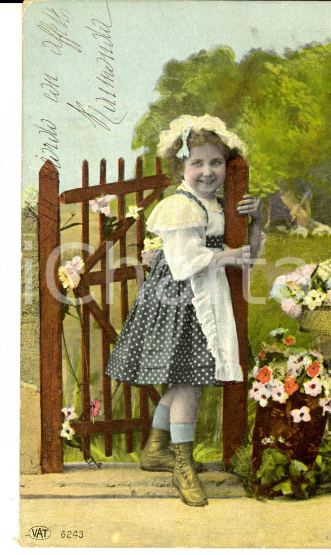 Cartolina originale da collezione 1910 ca COSTUMI Bambina in abito a pois Cartolina postale VINTAGE FP VG 1