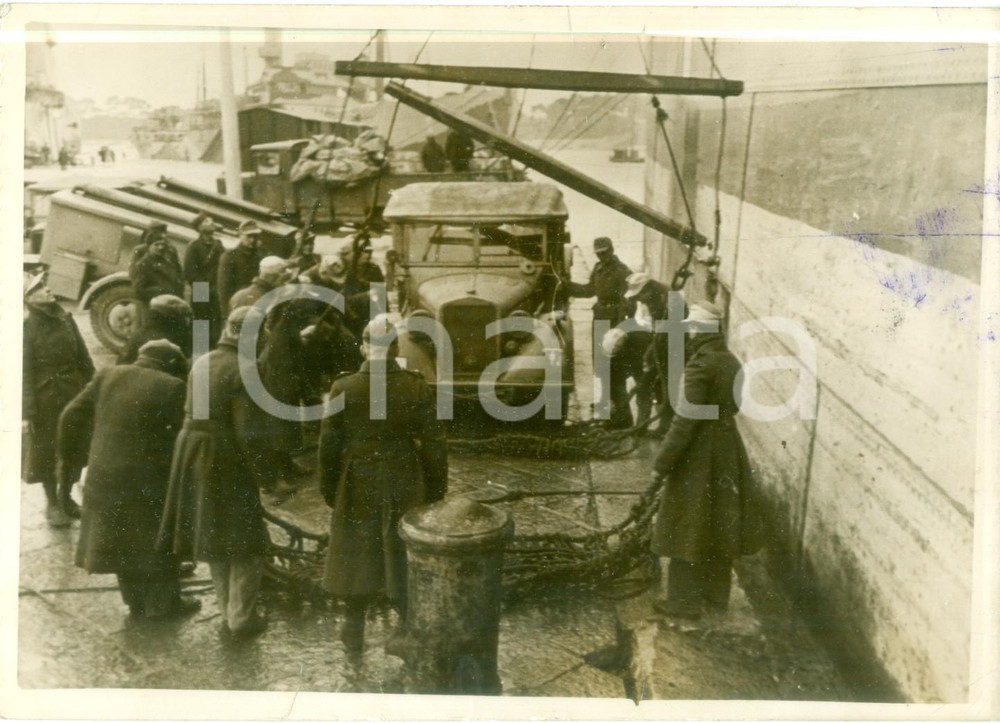 Fotografia d epoca originale 1942 GERMANIA WW2 Arrivo di nuove camionette militari Fotografia 1