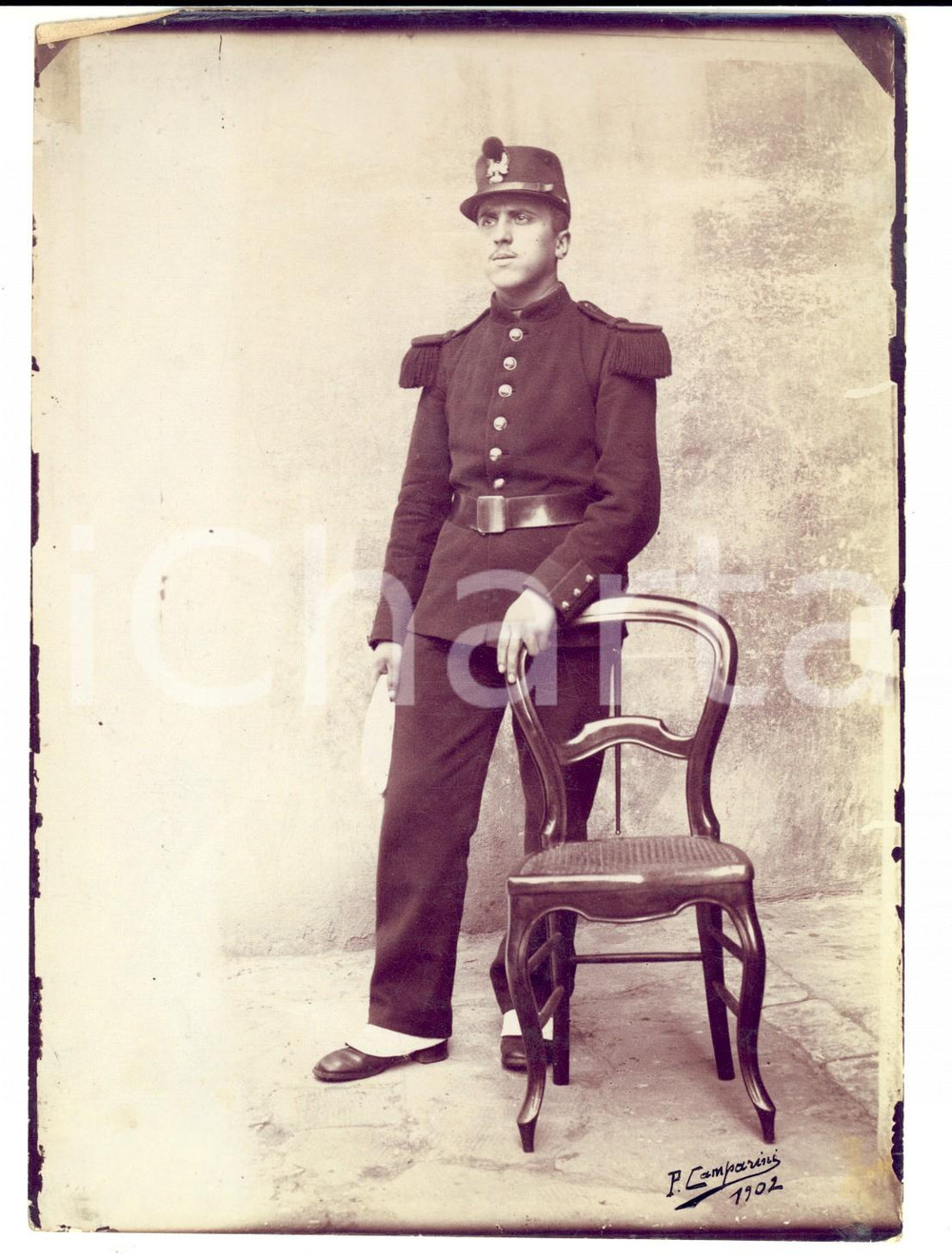 Fotografia d epoca originale 1902 REGIO ESERCITO Ritratto di un granatiere Foto CAMPARINI 14x18 cm 1