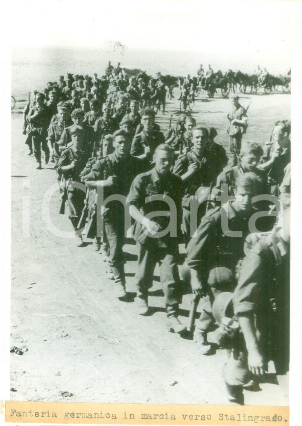 Fotografia d epoca originale 1942 GERMANIA WW2 Fanteria tedesca in marcia verso STALINGRADO Fotografia 1