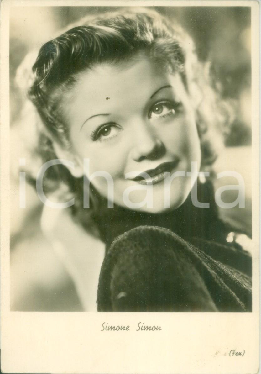 Cartolina originale da collezione 1935 ca CINEMA Attrice Simone SIMON con maglione dolcevita Cartolina FG NV 1