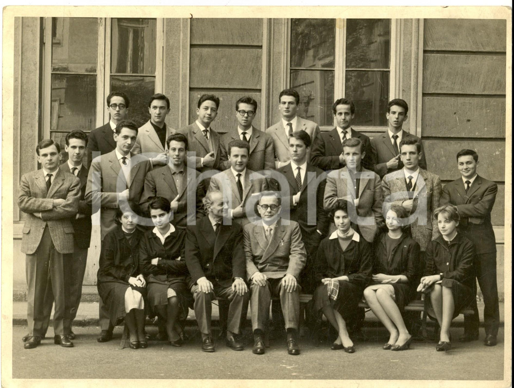 Fotografia d epoca originale 1950 ca MILANO Liceo MANZONI Foto di gruppo classe III D 24x18 cm FIRME 1