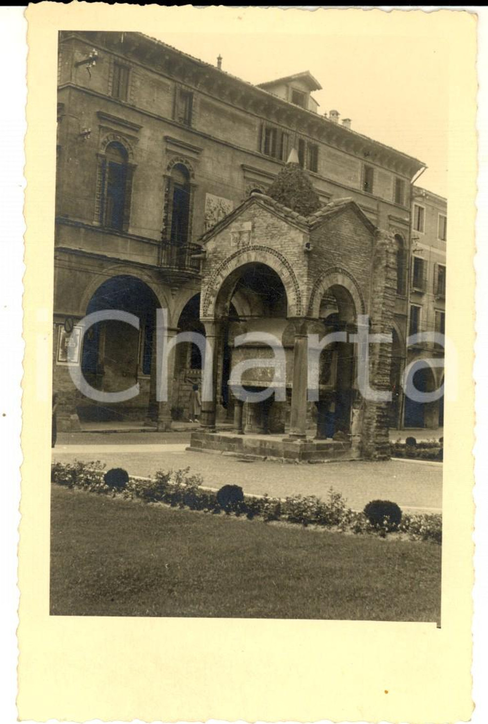 Fotografia d epoca originale 1940 ca PADOVA Veduta della tomba di Antenore Foto cartolina VINTAGE 1