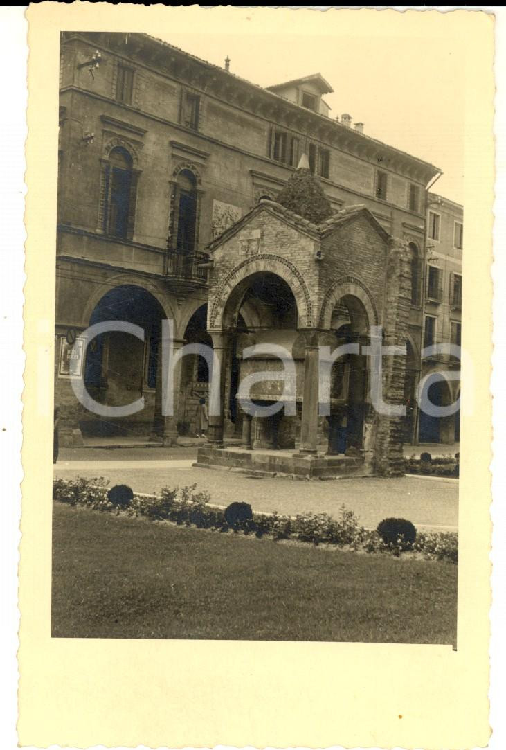 Fotografia d epoca originale 1940 ca PADOVA Veduta della tomba di Antenore Foto cartolina VINTAGE 1