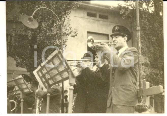 Fotografia d epoca originale 1950 MARIANO COMENSE Festa banda locale  Trombettisti Foto artistica 8x6 cm 1