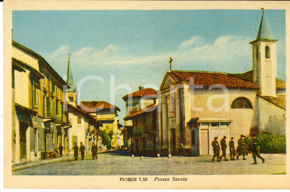 Cartolina originale da collezione 1943 PIOBESI TORINESE Piazza SAVOIA Cartolina ANIMATA soldati FP VN 1