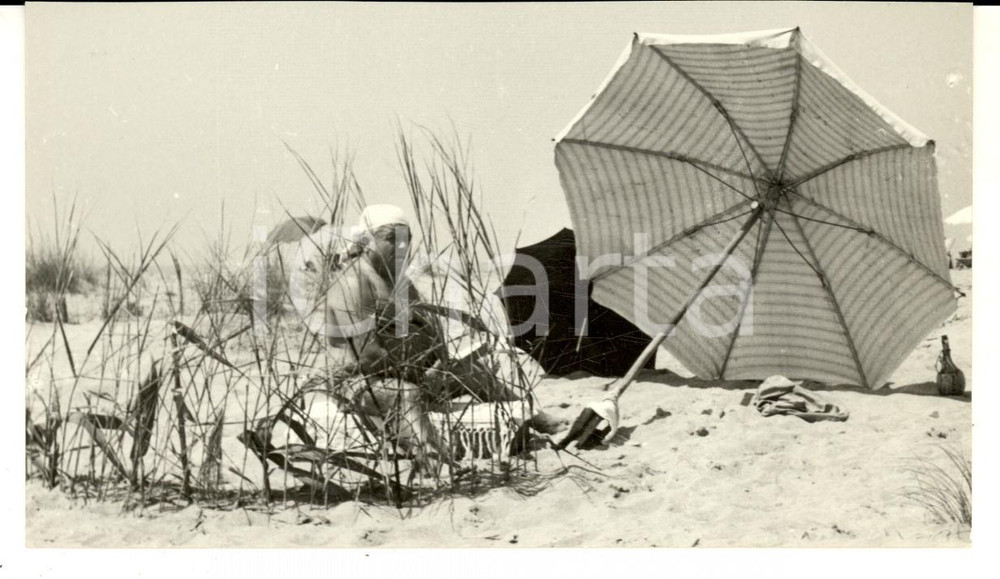 1954 VENEZIA Bagnante solitario in spiaggia *Fotografia ARTISTICA 15x10 cm
