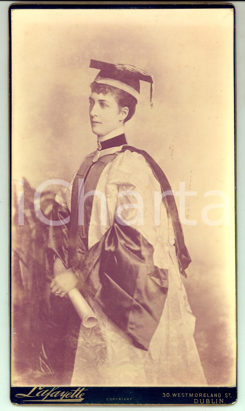 1890 ca DUBLIN Ritratto di donna laureata con la toga *Foto LAFAYETTE RARA 20x33