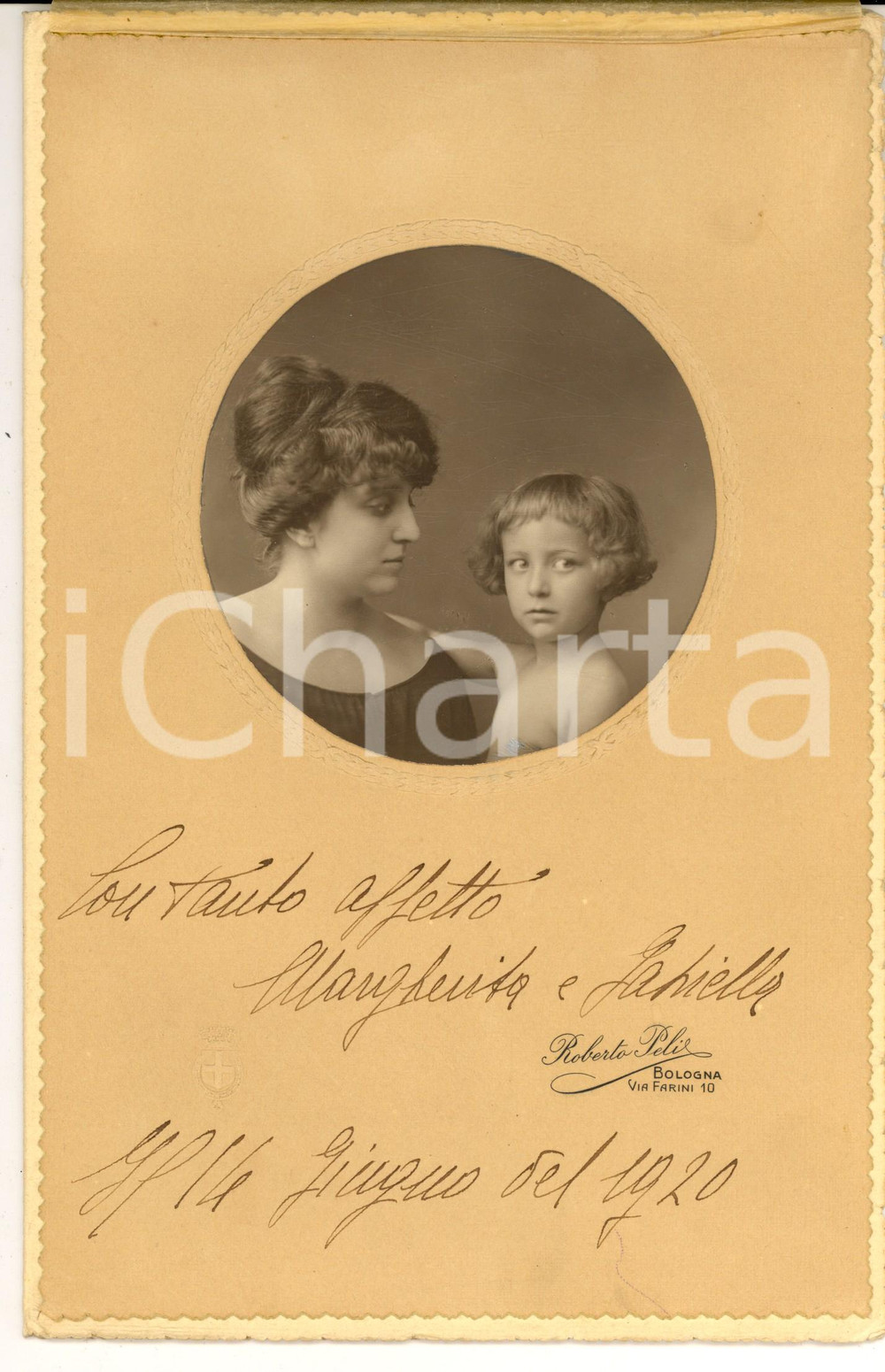 Fotografia d epoca originale 1920 BOLOGNA Ritratto di una madre con la figlia Foto ROBERTO PELI con dedica 1