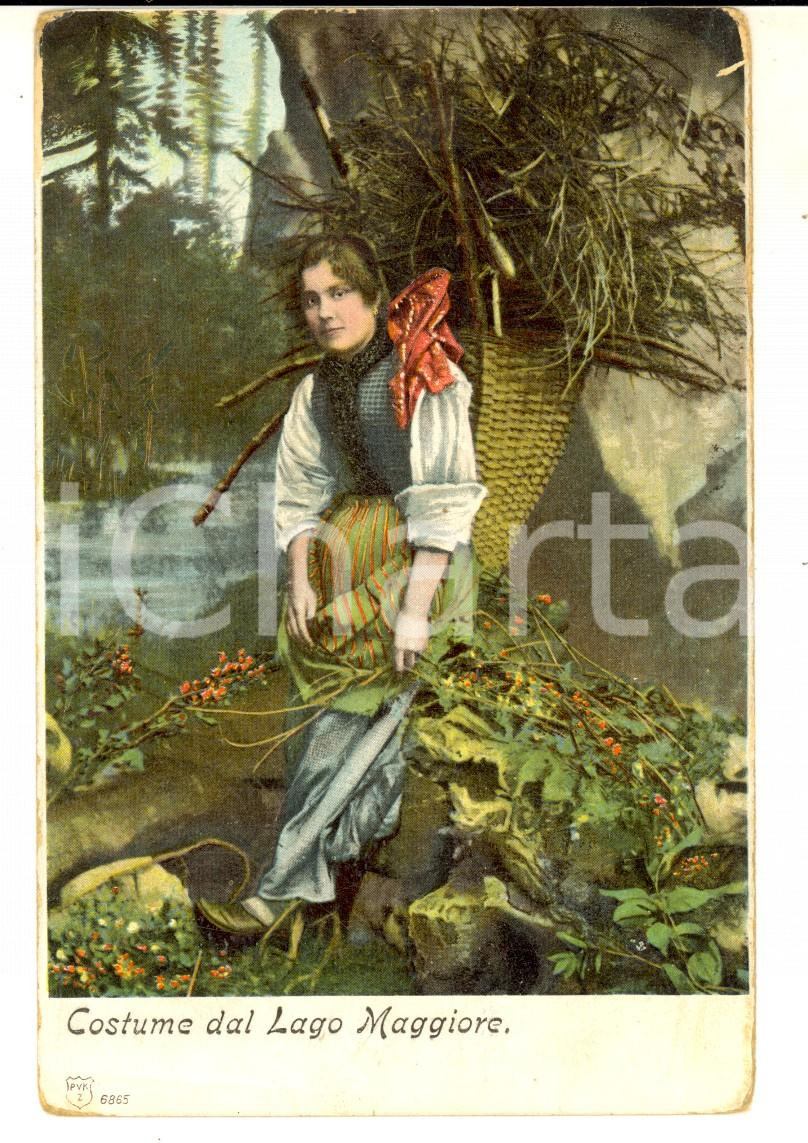Cartolina originale da collezione 1900 ca COSTUMI LAGO MAGGIORE Donna con una gerla Cartolina ILLUSTRATA FP VG 1