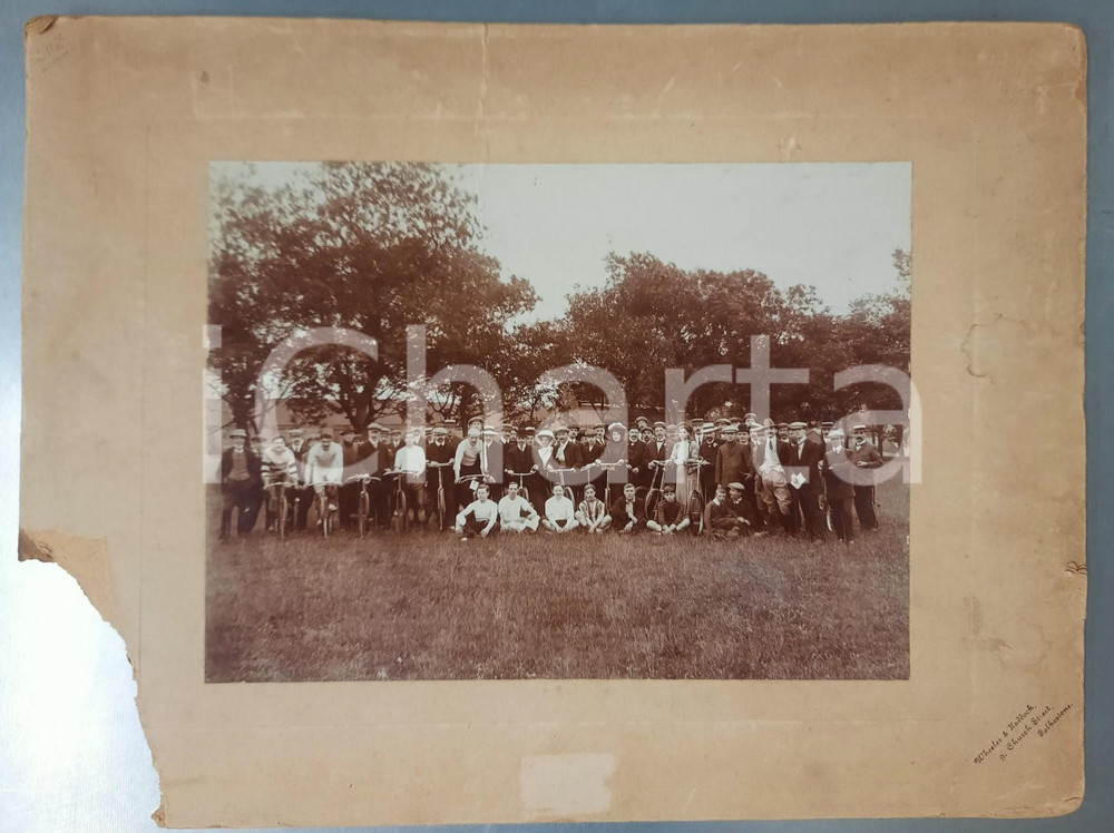 Fotografia d epoca originale 1909 FOLKESTONE Hotel FESTIVAL Raduno ciclisti e famiglie Foto RARA DANNEGGIATA 1