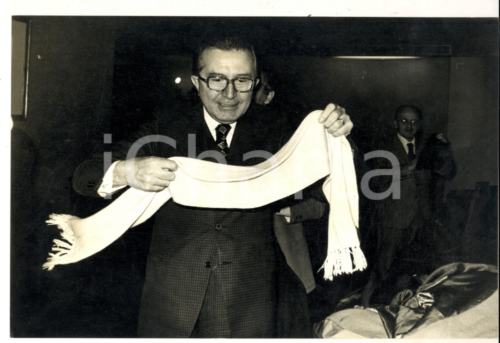 Fotografia d epoca originale 1970 ca FIUGGI Convegno DC  Arrivo di Giulio ANDREOTTI Fotografia 28x20 1