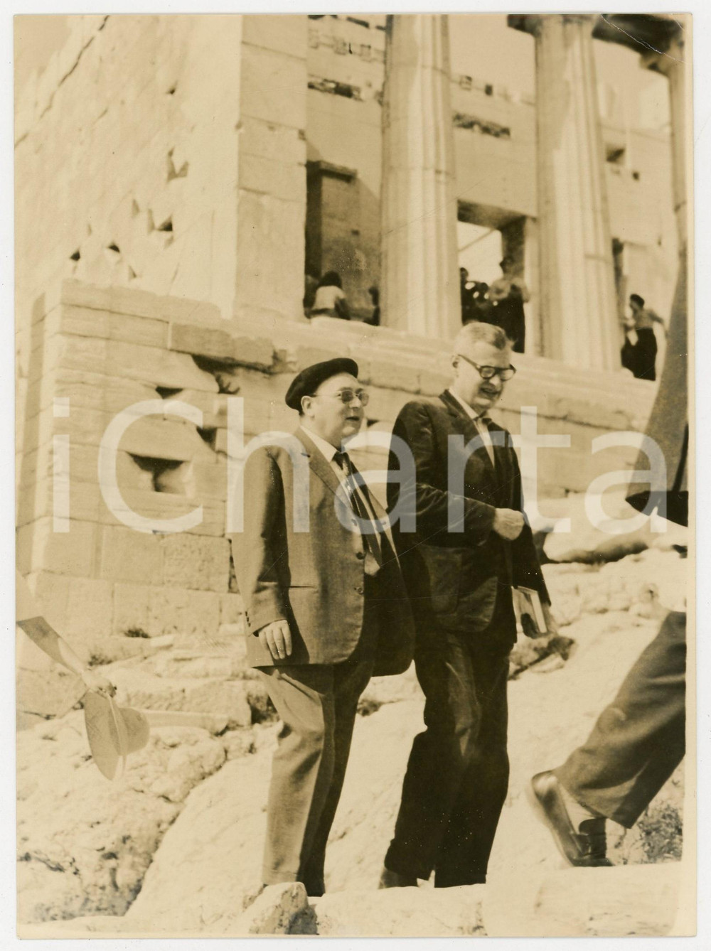 Fotografia d epoca originale 1969 ATENE Prof. Francesco MELZI D ERIL in visita al Partenone Foto 13x18 1