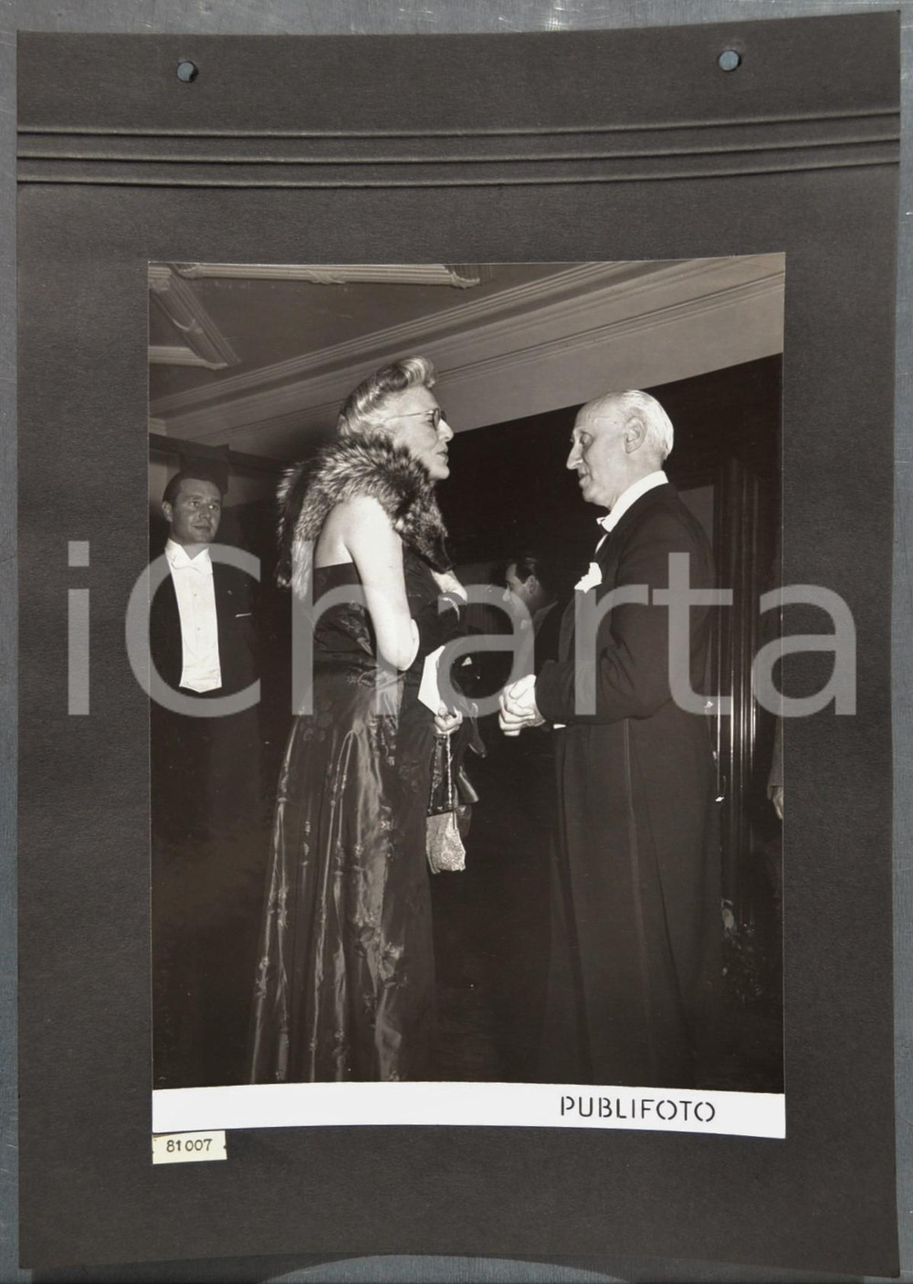 1950 EDINBURGH USHER HALL Victor DE SABATA discute nel foyer *Foto 35x25 cm