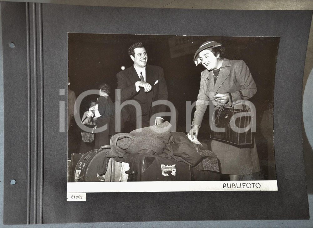Fotografia d epoca originale 1950 EDIMBURGO Tournee TEATRO ALLA SCALA Cantanti in partenza per Londra Foto 1