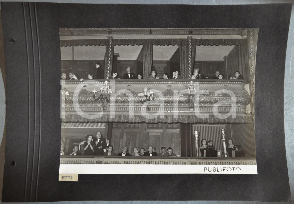 Fotografia d epoca originale 1950 LONDON ROYAL OPERA HOUSE  TEATRO SCALA Pubblico nei palchi per OTELLO Foto 1
