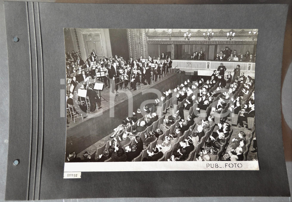 Fotografia d epoca originale 1950 LONDON ROYAL OPERA HOUSE  TEATRO SCALA Applausi per Guido CANTELLI Foto 1