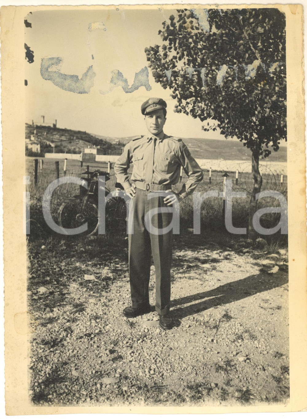 1950 ca AREA TOSCANA (?) Ritratto di carabiniere con motocicletta *Foto 18x24