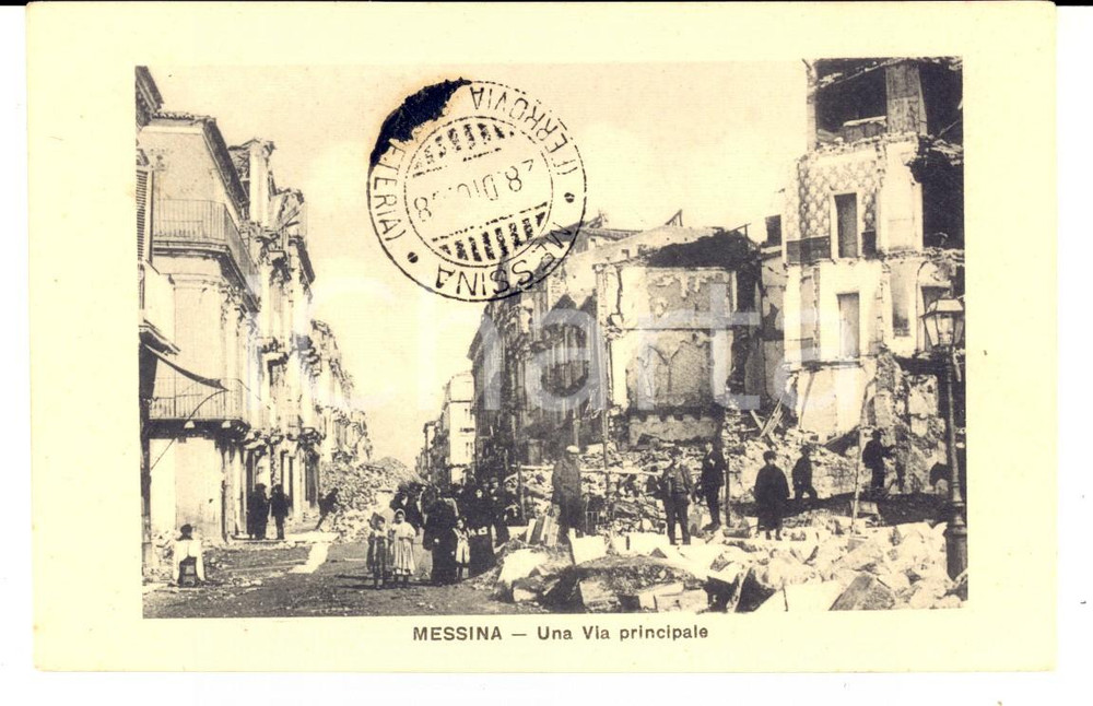 Cartolina originale da collezione 1908 MESSINA TERREMOTO Una via principale Cartolina ANIMATA PRO SUPERSTITI 1