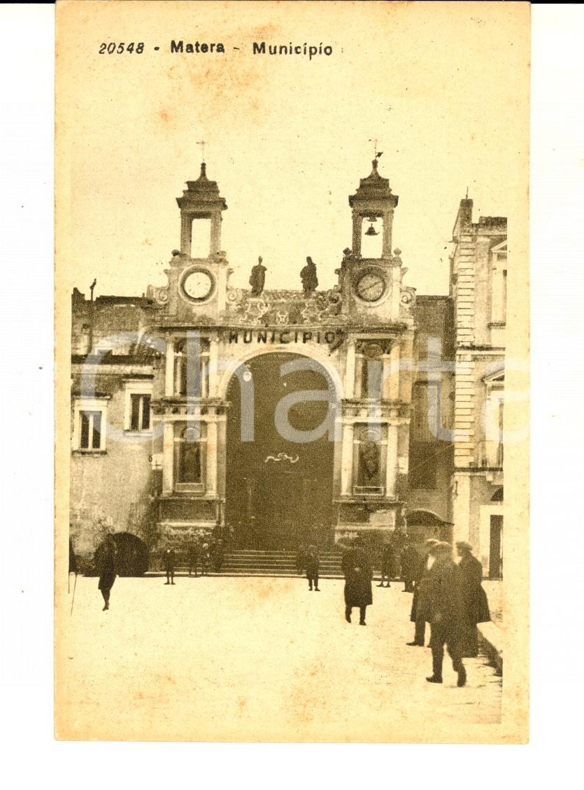 Cartolina originale da collezione 1930 ca MATERA Veduta del municipio Cartolina postale ANIMATA FP NV 1