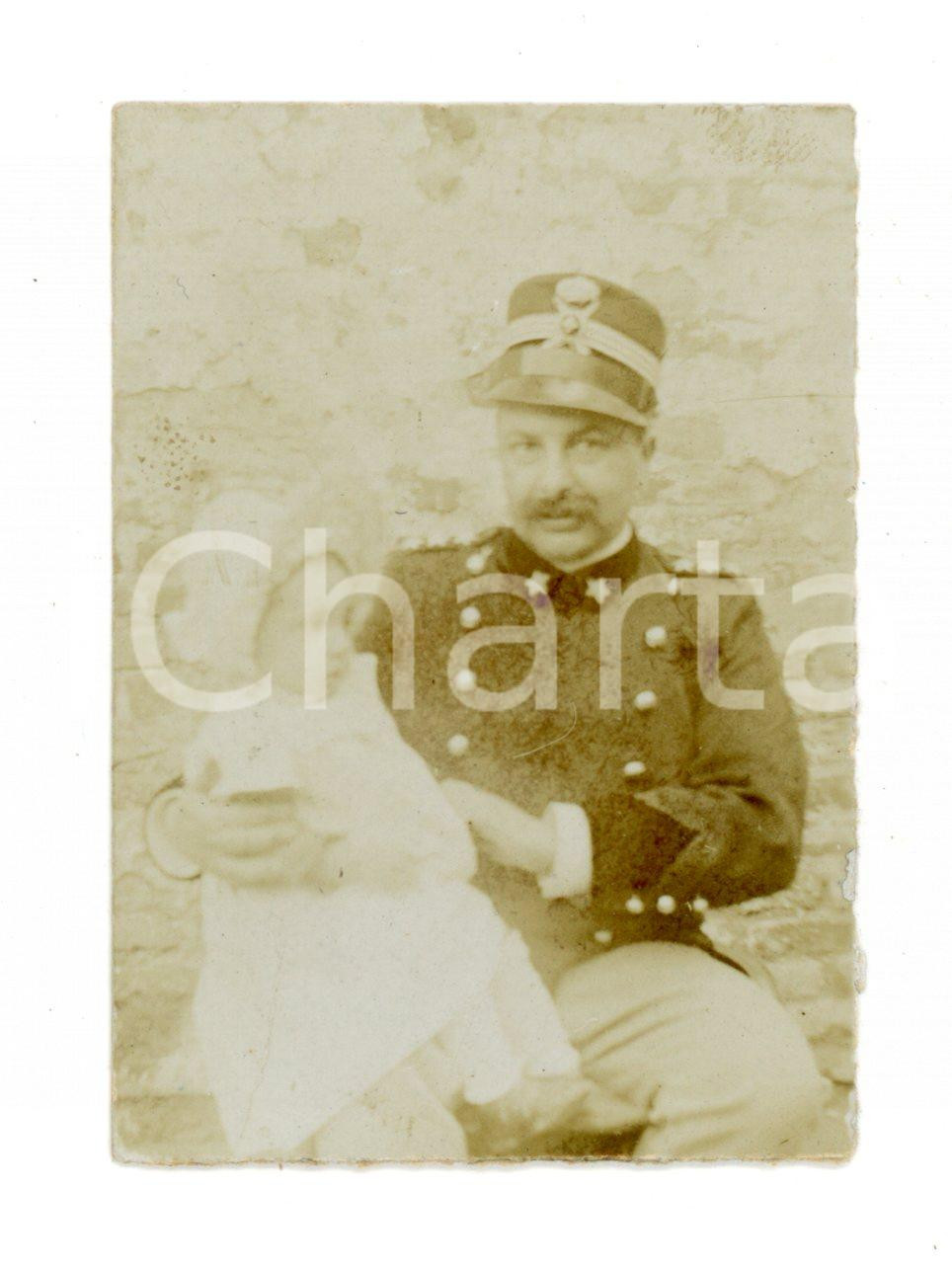 Fotografia d epoca originale 1900 ca PADOVA Ritratto di Nelly NUCCI bambina con il padre Foto VINTAGE 3x5 cm 1