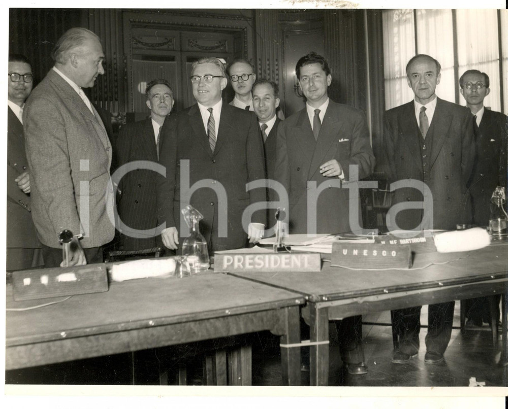 Fotografia d epoca originale 1956 PARIS UNESCO Riunione comitato esperti delle culture dell Asia Foto 1