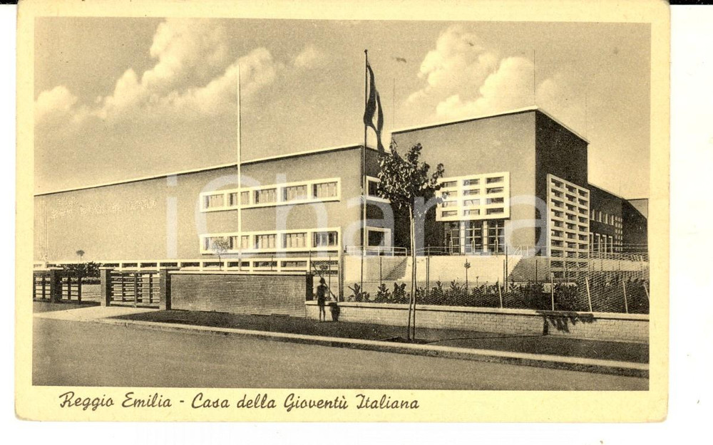 Cartolina originale da collezione 1930 ca REGGIO EMILIA Casa della Gioventù Italiana Cartolina ANIMATA FP NV 1