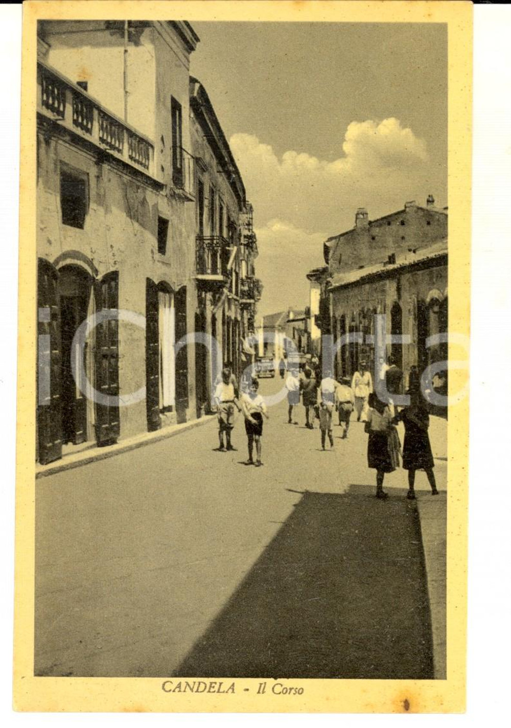 Cartolina originale da collezione 1940 ca CANDELA FG Veduta del Corso Cartolina ANIMATA bambini FP NV 1