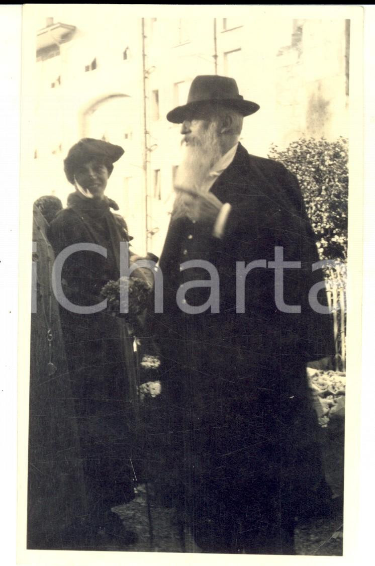 Fotografia d epoca originale 1925 ca BORDIGHERA Pompeo MARIANI e Maria LOMAZZI Fotografia 10x14 cm 1