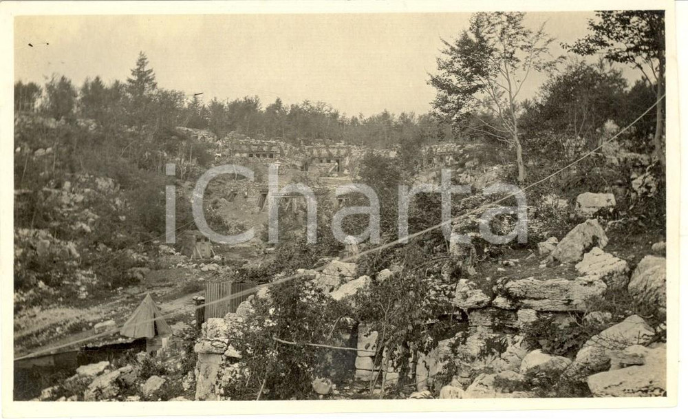 Fotografia d epoca originale 1918 WW1 ZONA DI GUERRA Trincee e fortificazioni al fronte Foto 14x9 cm 1