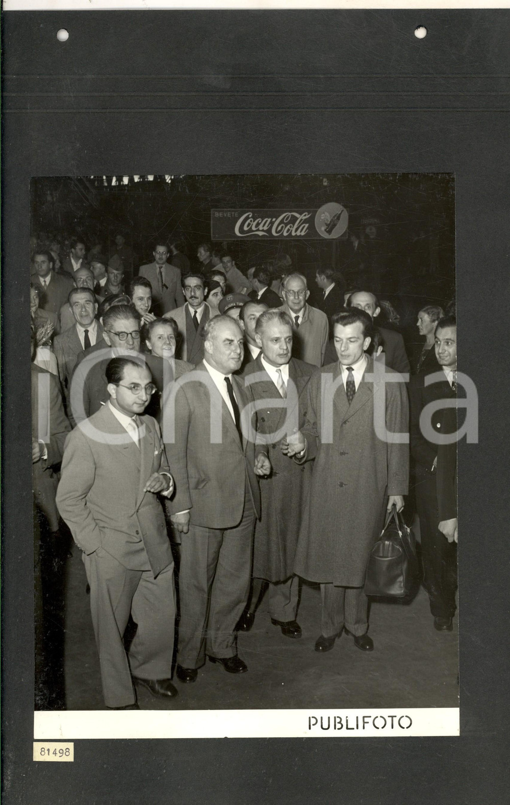 Fotografia d epoca originale 1950 TOURNEE TEATRO ALLA SCALA Accoglienza del sindaco al rientro Foto 25x35 1
