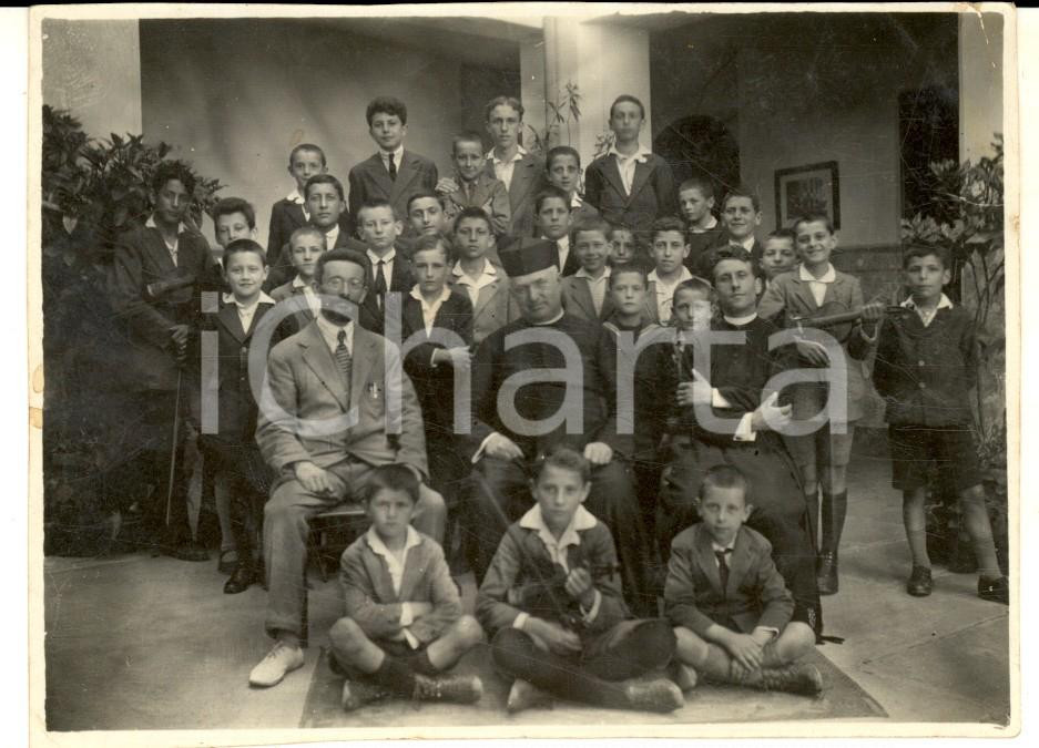Fotografia d epoca originale 1940 ca MILANO ? Classe di musica con piccoli violinisti e sacerdote Foto 11x8 1