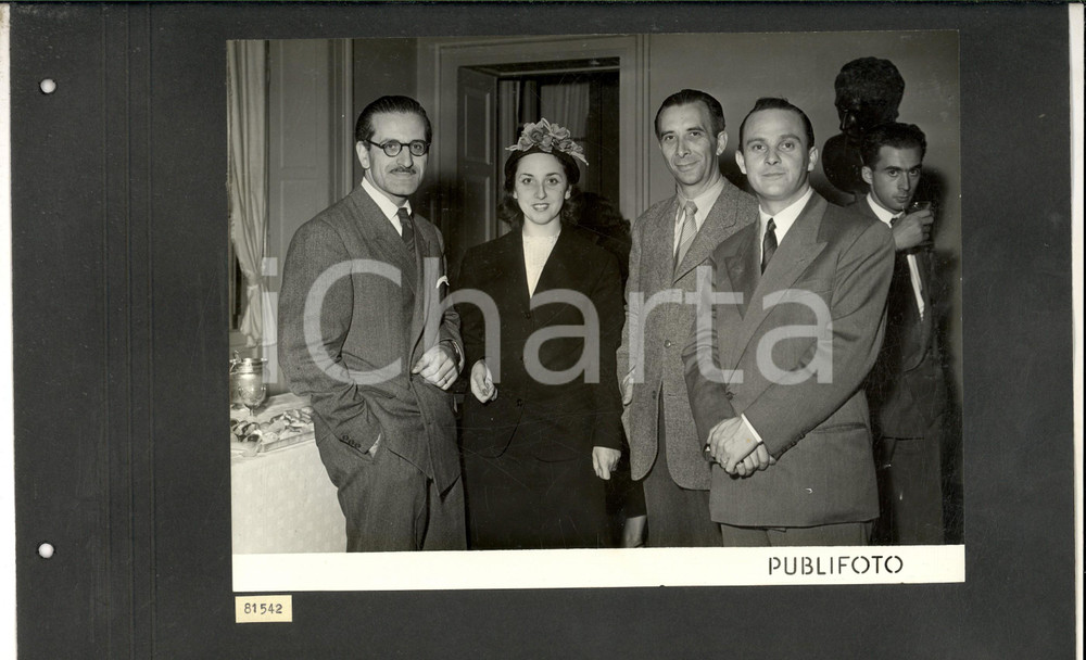 Fotografia d epoca originale 1950 MILANO TEATRO ALLA SCALA Il ricevimento dopo la tournÃ©e di Londra Foto 1