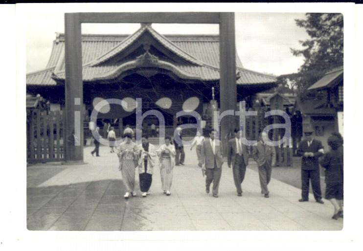 Fotografia d epoca originale 1958 TOKYO Il grande santuario shinto YASUKUMI pro CADUTI GUERRE Foto 9x7 1