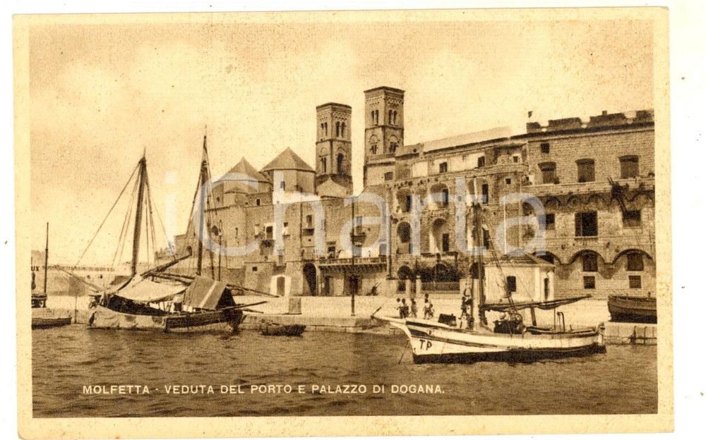 Cartolina originale da collezione 1930 ca MOLFETTA BA Veduta del porto e Palazzo di Dogana Cartolina ANIMATA 1